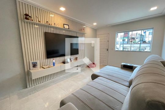 Sala de casa para alugar com 3 quartos, 170m² em Jardim Ester, São Paulo