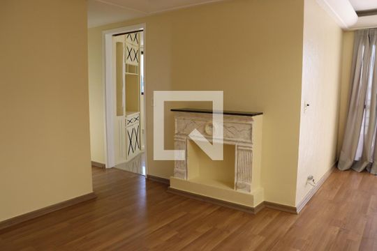 Sala 1 de apartamento à venda com 3 quartos, 150m² em Cambuí, Campinas