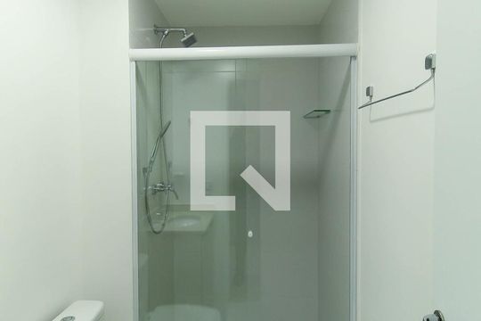 Banheiro de kitnet/studio à venda com 1 quarto, 21m² em Belenzinho, São Paulo