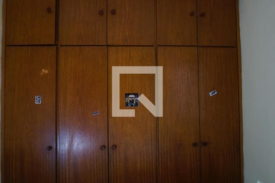 Quarto 2 de casa à venda com 3 quartos, 127m² em Jardim Ester Yolanda, São Paulo