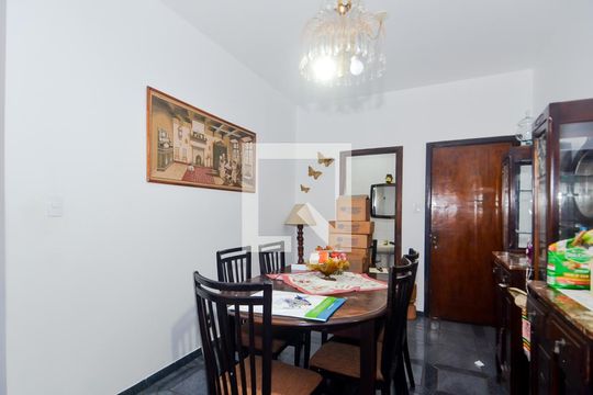 Sala de casa para alugar com 3 quartos, 400m² em Jardim Barbosa, Guarulhos