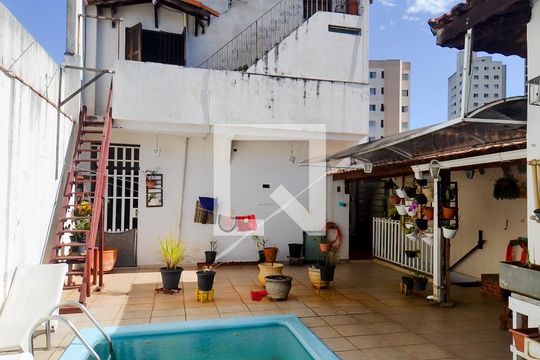 Área Externa de casa para alugar com 3 quartos, 400m² em Jardim Barbosa, Guarulhos