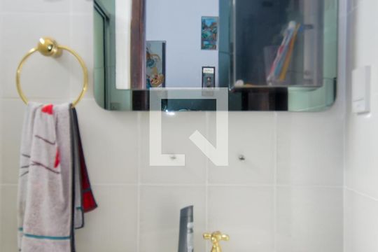 Banheiro Social de casa para alugar com 3 quartos, 400m² em Jardim Barbosa, Guarulhos