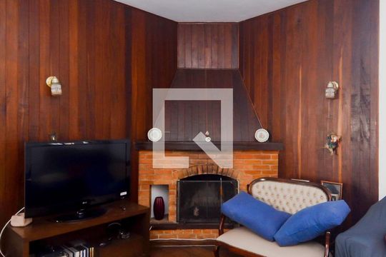 Sala de casa para alugar com 3 quartos, 400m² em Jardim Barbosa, Guarulhos
