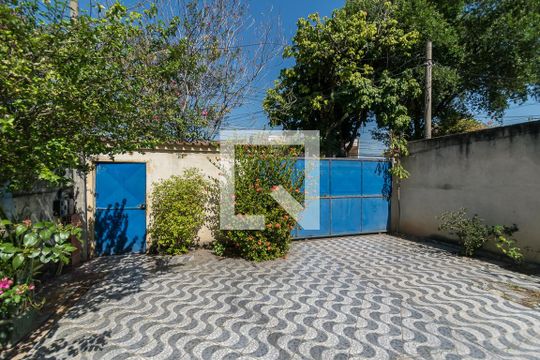Área comum - Portões da entrada de casa à venda com 3 quartos, 200m² em Penha, Rio de Janeiro