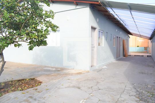 Vaga de garagem de casa para alugar com 1 quarto, 16m² em Parolin, Curitiba