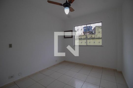 Quarto 2 de apartamento para alugar com 2 quartos, 52m² em Tanque, Rio de Janeiro