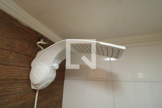 Banheiro de apartamento para alugar com 2 quartos, 47m² em Cidade Líder, São Paulo