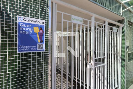 Fachada de apartamento para alugar com 2 quartos, 47m² em Cidade Líder, São Paulo