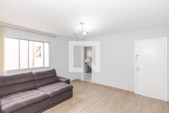 Apartamento à venda com 2 quartos, 69m² em Nova Piraju, São Paulo