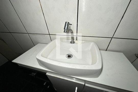 Pia do Banheiro de casa à venda com 3 quartos, 120m² em Feitoria, São Leopoldo