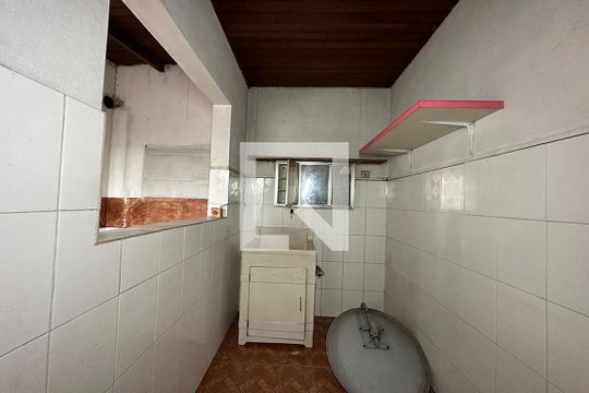 Lavanderia de casa à venda com 3 quartos, 120m² em Feitoria, São Leopoldo