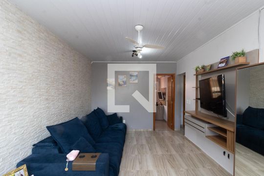 Sala de casa à venda com 2 quartos, 185m² em São José, Canoas