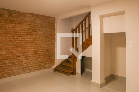 Sala 1 de casa à venda com 2 quartos, 90m² em Perdizes, São Paulo