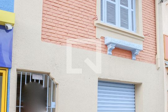 Fachada de casa à venda com 2 quartos, 90m² em Perdizes, São Paulo
