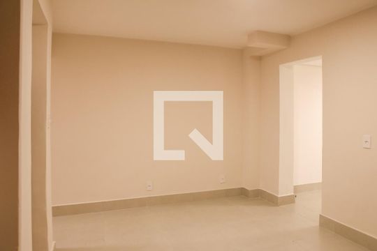 Sala 1 de casa para alugar com 2 quartos, 90m² em Perdizes, São Paulo