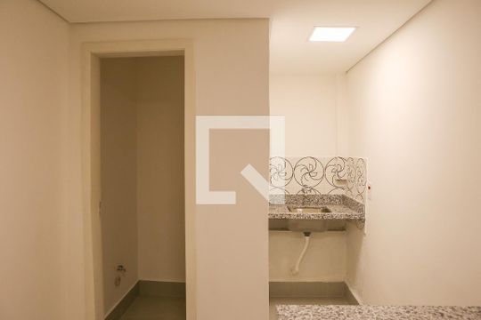 Cozinha e Área de Serviço de casa à venda com 2 quartos, 90m² em Perdizes, São Paulo