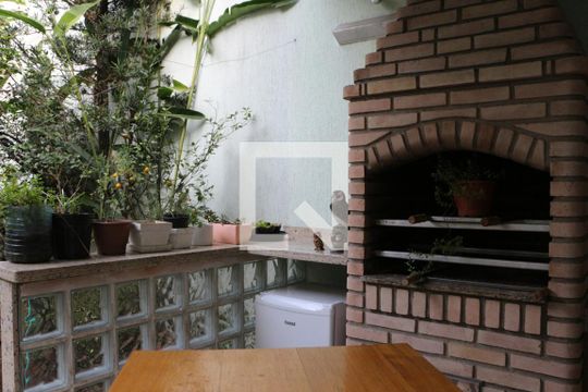 Churrasqueira de casa à venda com 3 quartos, 240m² em Chácara Califórnia, São Paulo