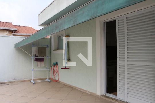 sacada 2 de casa à venda com 3 quartos, 200m² em Chácara Califórnia, São Paulo