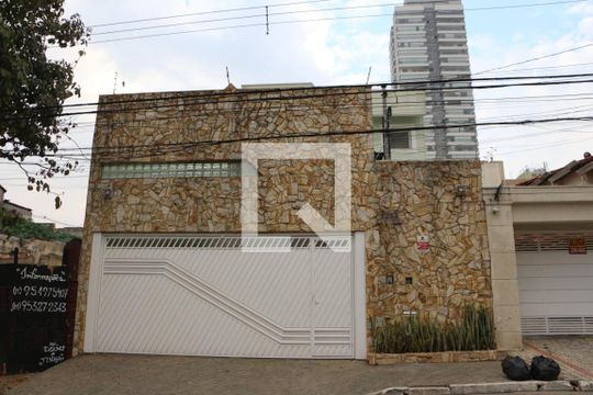 Fachada de casa à venda com 3 quartos, 200m² em Chácara Califórnia, São Paulo