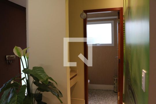 Hall de entrada de casa à venda com 3 quartos, 240m² em Chácara Califórnia, São Paulo