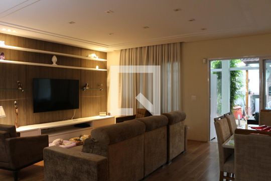 Casa à venda com 3 quartos, 200m² em Chácara Califórnia, São Paulo