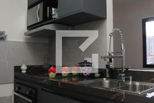 Cozinha de kitnet/studio para alugar com 1 quarto, 26m² em Bela Vista, São Paulo