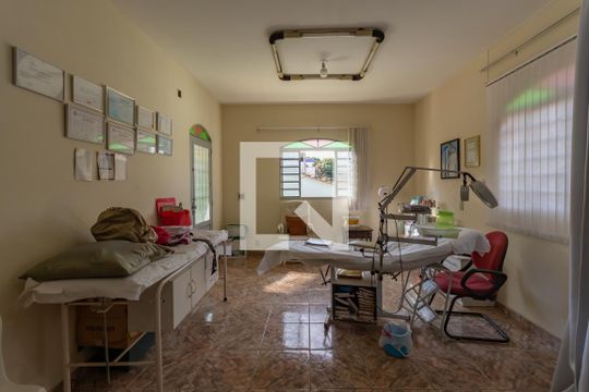 Sala 2 de casa à venda com 3 quartos, 350m² em Xodó Marize, Belo Horizonte