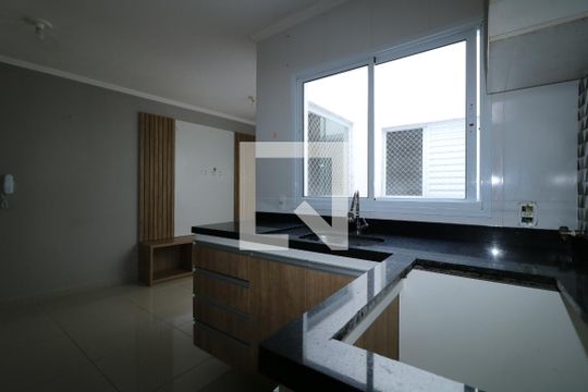 Cozinha de apartamento à venda com 2 quartos, 100m² em Vila Valparaiso, Santo André