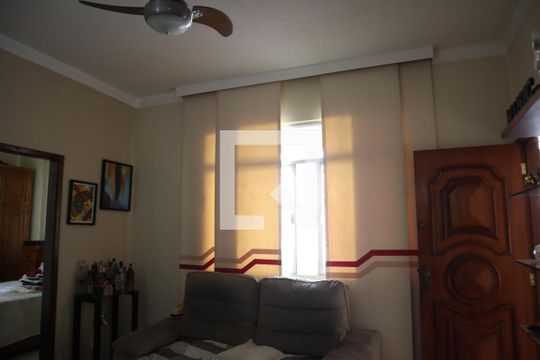 Sala de casa à venda com 3 quartos, 110m² em Irajá, Rio de Janeiro