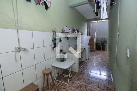Área de Serviço de casa à venda com 4 quartos, 200m² em Milionários, Belo Horizonte