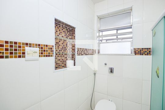 Banheiro de apartamento à venda com 3 quartos, 95m² em Centro, Niterói