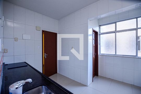Cozinha de apartamento à venda com 3 quartos, 95m² em Centro, Niterói