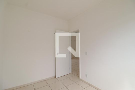 Quarto 2 de apartamento para alugar com 2 quartos, 43m² em Gávea, Uberlândia