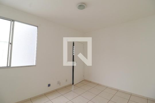 Sala de apartamento para alugar com 2 quartos, 43m² em Gávea, Uberlândia