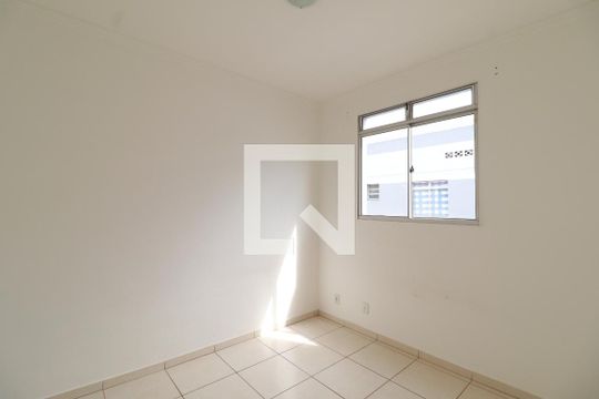 Quarto 1 de apartamento para alugar com 2 quartos, 43m² em Gávea, Uberlândia