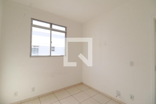Quarto 1 de apartamento para alugar com 2 quartos, 43m² em Gávea, Uberlândia