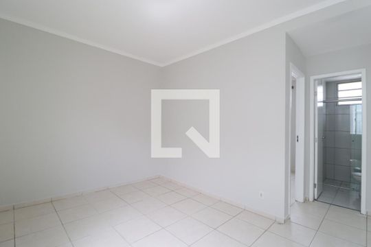 Sala de apartamento para alugar com 2 quartos, 43m² em Gávea, Uberlândia
