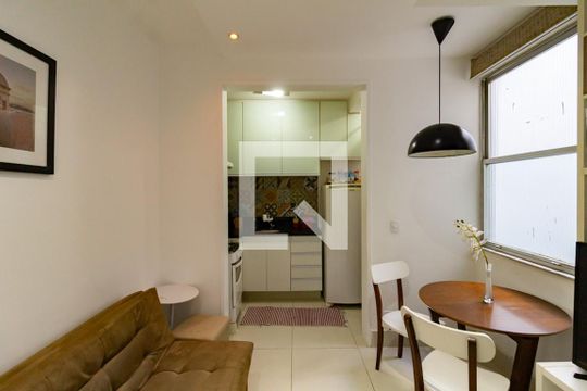 Sala de kitnet/studio para alugar com 1 quarto, 40m² em Ipanema, Rio de Janeiro