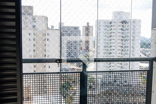 Sacada de apartamento à venda com 1 quarto, 30m² em Km 18, Osasco