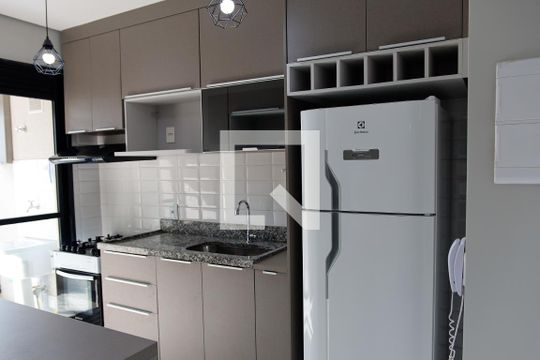 Cozinha de apartamento à venda com 1 quarto, 30m² em Km 18, Osasco