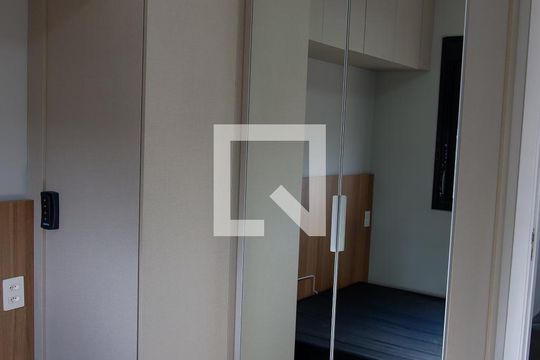 Quarto 1 de apartamento à venda com 1 quarto, 30m² em Km 18, Osasco