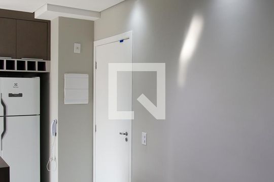 Sala de apartamento à venda com 1 quarto, 30m² em Km 18, Osasco