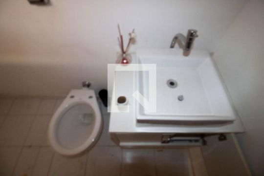 Lavabo de casa à venda com 3 quartos, 250m² em Rio Pequeno, São Paulo