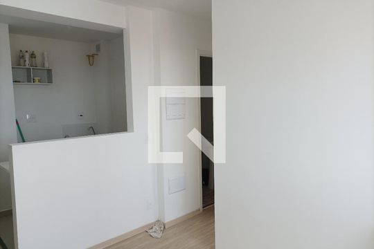 Sala de apartamento para alugar com 2 quartos, 37m² em Jardim Adutora, São Paulo