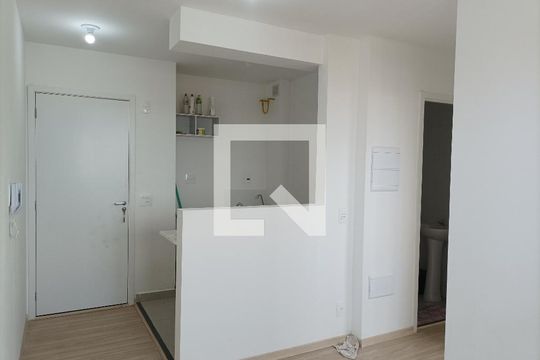Sala de apartamento para alugar com 2 quartos, 37m² em Jardim Adutora, São Paulo