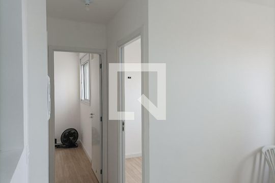 Sala de apartamento para alugar com 2 quartos, 37m² em Jardim Adutora, São Paulo