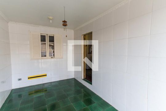 Garagem de casa à venda com 3 quartos, 171m² em Vila Gustavo, São Paulo