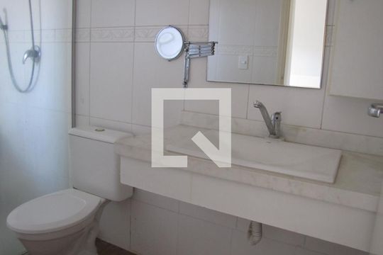 Banheiro da Suíte 1 de casa à venda com 3 quartos, 272m² em Jardim Penha, São Paulo