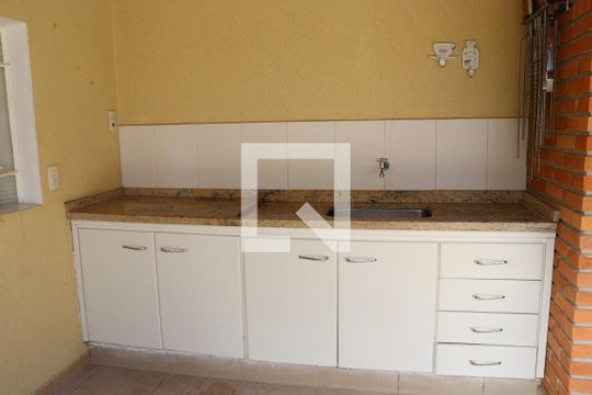 Área comum - Churrasqueira de casa para alugar com 3 quartos, 205m² em Jardim Nossa Senhora Auxiliadora, Campinas